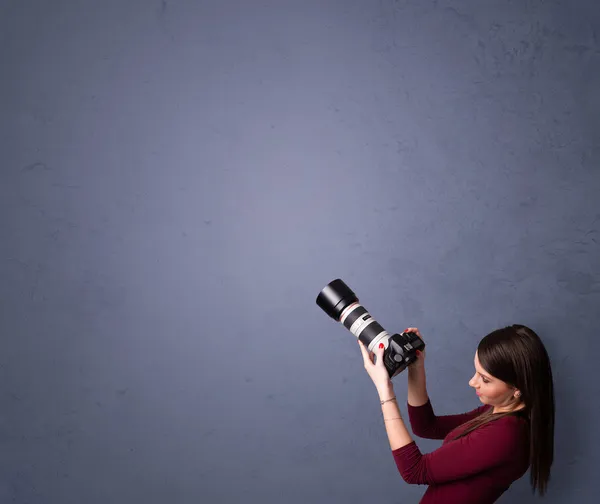 Photographer shooting images with copyspace area — Stock Photo, Image