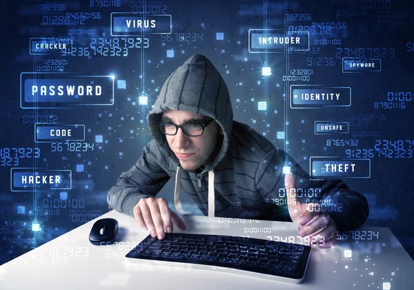 Программирование хакеров в технологической среде с помощью кибер-иконок — стоковое фото