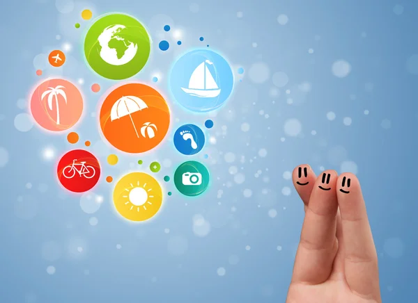Vrolijke vinger smileys met kleurrijke vakantie reizen zeepbel pictogram — Stockfoto