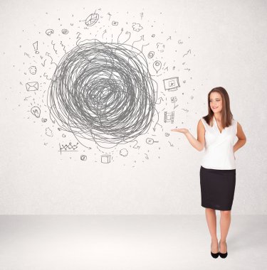 Medya karalamalarıyla genç iş kadını 