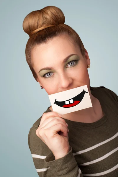 Boldog szép nő kártya vicces smiley gazdaság — Stock Fotó