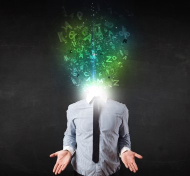 Kafasında parlak harfler olan bir iş adamı.