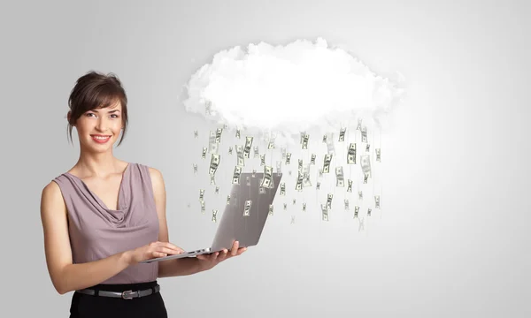 Žena s cloudem a peníze déšť koncept — Stock fotografie