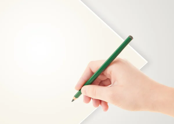 Menschliche Handzeichnung mit Bleistift auf leerer Papierschablone — Stockfoto