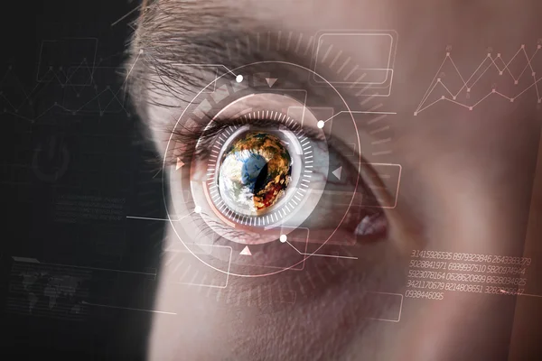 Cyber man with technolgy eye looking — Stock Photo, Image