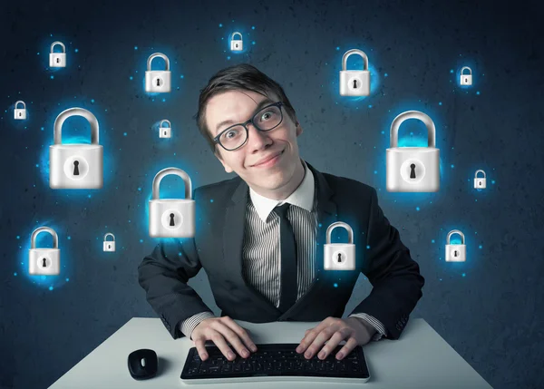 sanal kilit simgeleri ve simge ile genç hacker