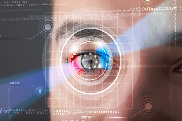 Cyber man met technolgy eye looking — Stockfoto