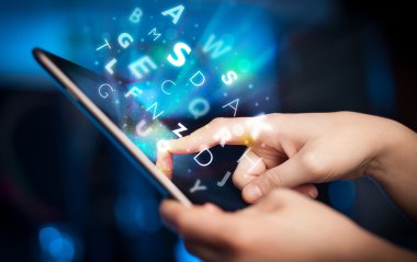 Tablet PC'de, harfler kavramı işaret parmağı