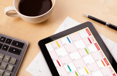 tablet pc takvim kahve bir d ile ekranda gösterilen