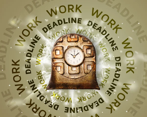 Klokken met werk en deadline ronde schrijven — Stockfoto