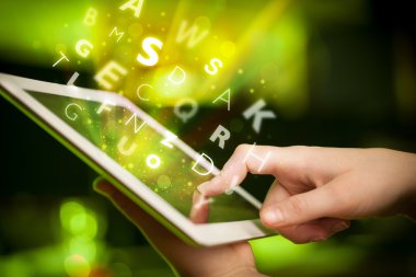 Tablet PC'de, harfler kavramı işaret parmağı