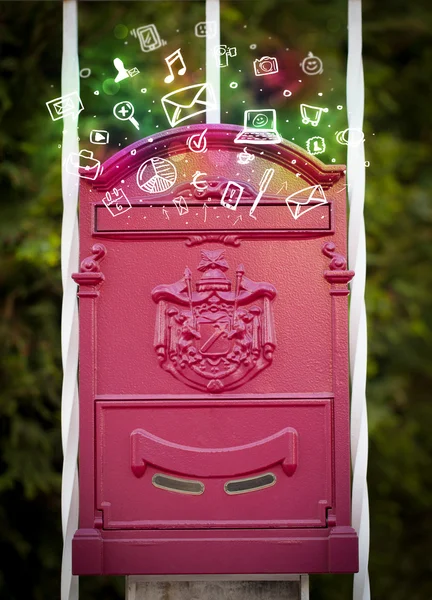 Kleurrijke pictogrammen en symbolen barsten uit een mailbox — Stockfoto