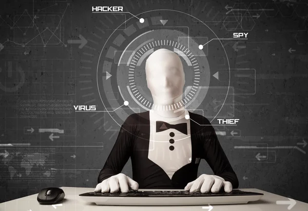 Hacker zonder identiteit in futuristische omgeving hacken persona — Stockfoto
