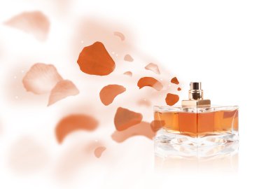 erfume şişe gül yaprakları püskürtme