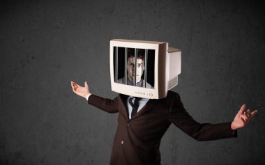 iş adamı ile onun baş traped içine dijital syst monitörde