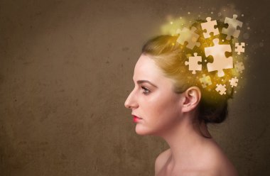 Genç insan parlak bir bulmaca zihniyetiyle düşünüyor