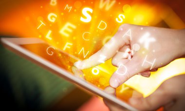 Tablet PC'de, harfler kavramı işaret parmağı