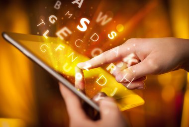 Tablet PC'de, harfler kavramı işaret parmağı