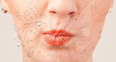 güzel kadın ağzı üfleme elle çizilmiş simgeler ve semboller