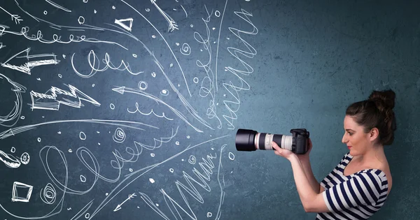 çekimleri enerjik elle çizilmiş çizgiler ise fotoğrafçı bir