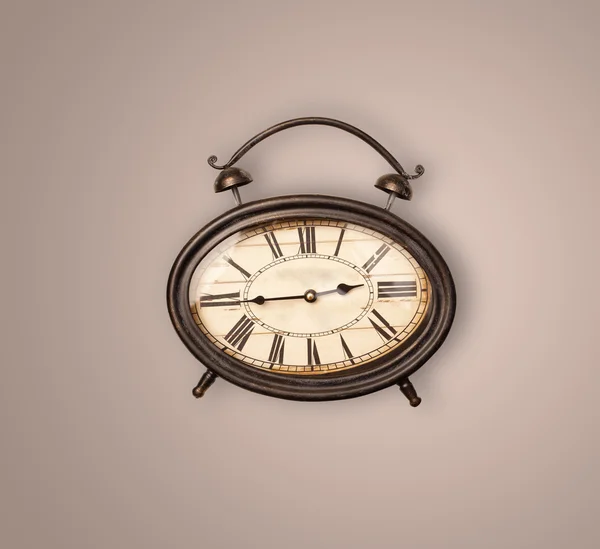 Vintage old clock with showing preicse time — Stock Photo, Image