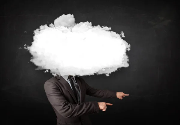 Деловой человек с белым облаком на голове концепции — стоковое фото
