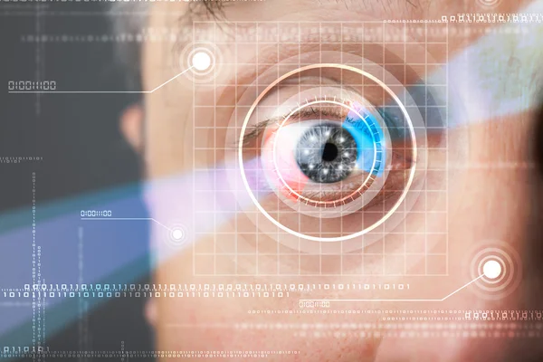 Cyber man with technolgy eye looking — Stock Photo, Image