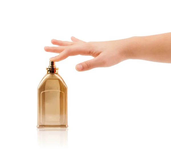 Mujer manos rociando perfume —  Fotos de Stock