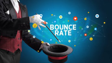 Sihirbaz sihir numarası yapıyor.