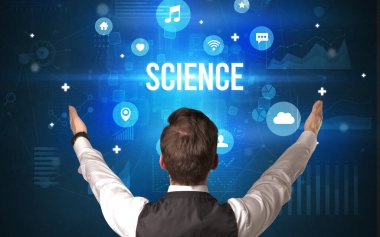 Bir iş adamının arkadan görünüşü