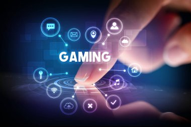 Web teknolojisi simgeleriyle tablete dokunmak