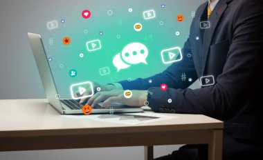 Sosyal medyada el sörfü