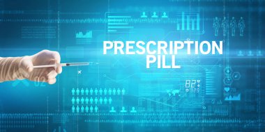 Doktorların elinde şırınga olan beyaz bir eldivenle yakın plan görüntüsü.