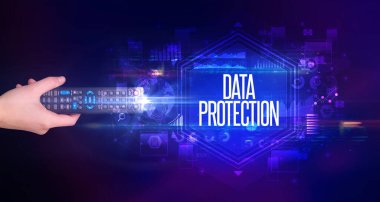 El ele tutuşan kablosuz çevre, siber güvenlik kavramı