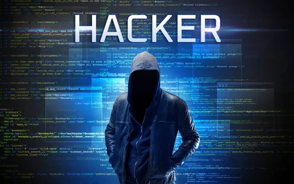 Hacker sin rostro en el fondo del código — Foto de Stock