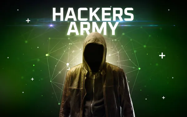 Загадочный хакер, концепция онлайн-атаки — стоковое фото