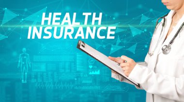 Doktor panoya notlar yazıyor, tıbbi teşhis konsepti.