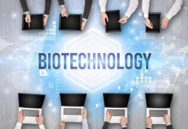 Ofiste Çalışan Meşgul İnsanlar Grubu, teknoloji konsepti