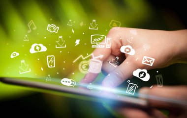 Elle çizilmiş simgelerle dokunmatik ekranı kapat