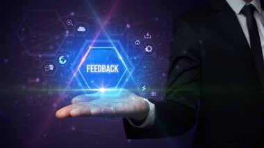 Toplumsal yazıyı tutan adam.