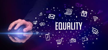 El ele tutuşan kablosuz çevre kavramı