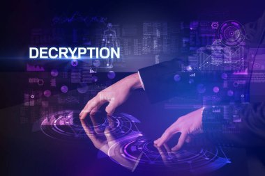 İş adamı büyük ekrana dokunuyor