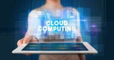 Tablet tutan kişi, teknoloji konsepti