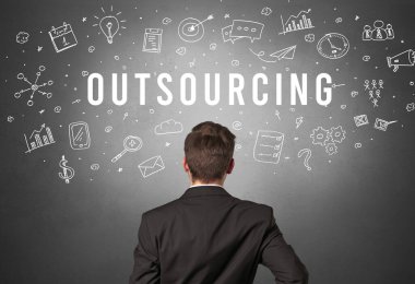 Bir iş adamının arkadan görünüşü