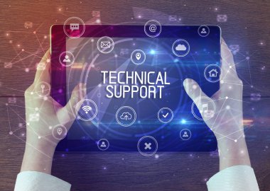 Yazılı bir tabletin yakın plan görüntüsü