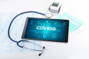 Tablet bilgisayar ve doktor araçları