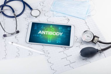 Tablet bilgisayar ve doktor araçları