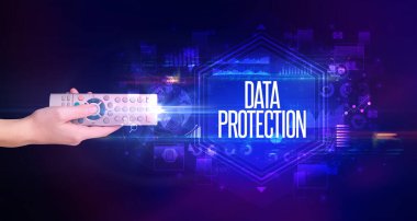 El ele tutuşan kablosuz çevre, siber güvenlik kavramı