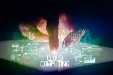 Web teknolojisi simgeleriyle tablete dokunmak