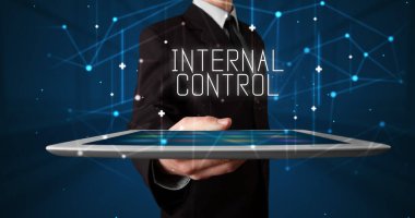 Tablet tutan kişi, güvenlik kavramı